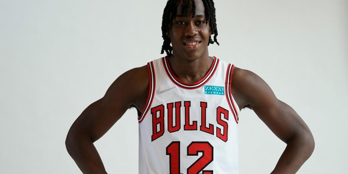 上海队翻盘吉林队，德罗赞高光表现