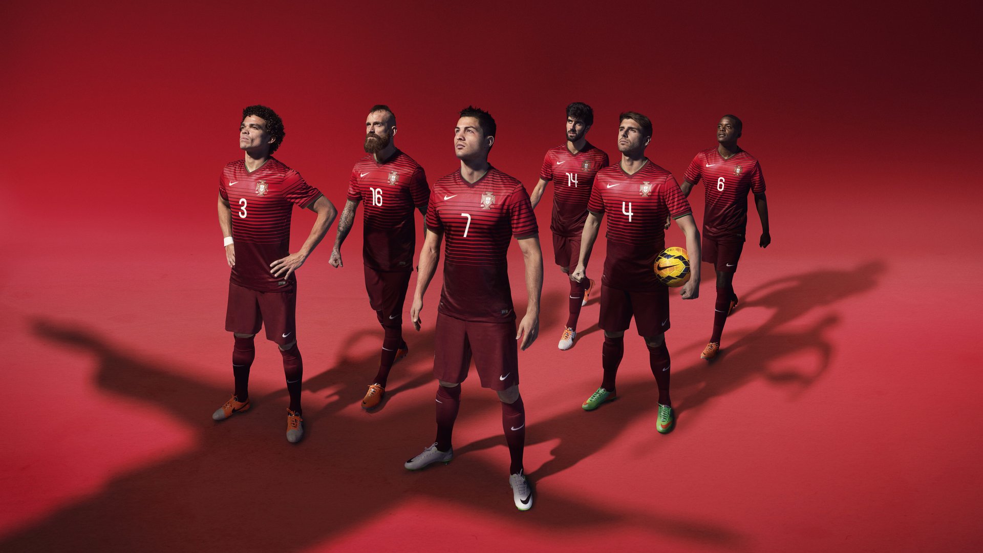 东方团队压制,西方孤星闪耀,篮球世界里的两种胜利方式