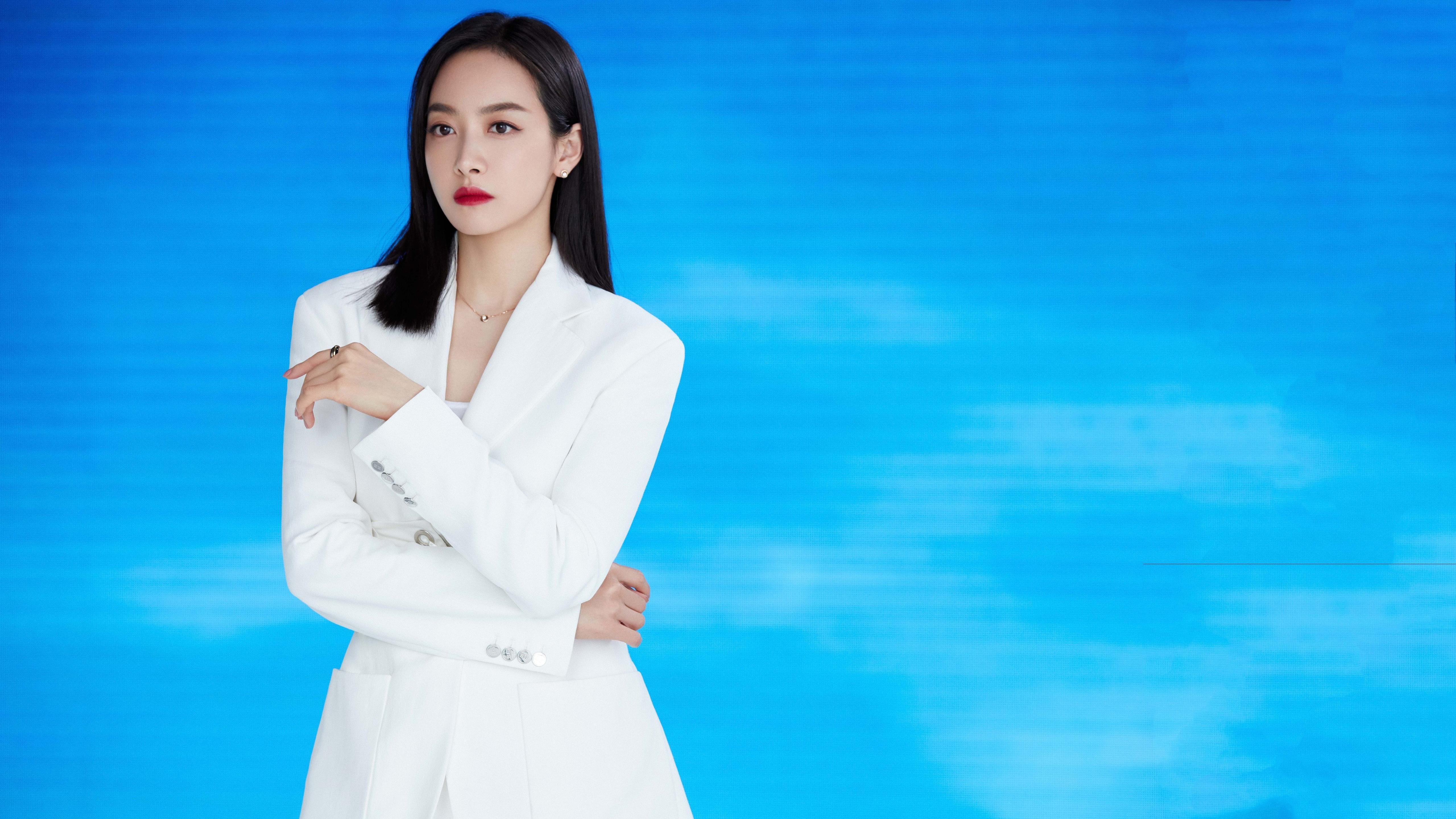 极速心跳，乔治在F1争冠赛道的篮球鏖战