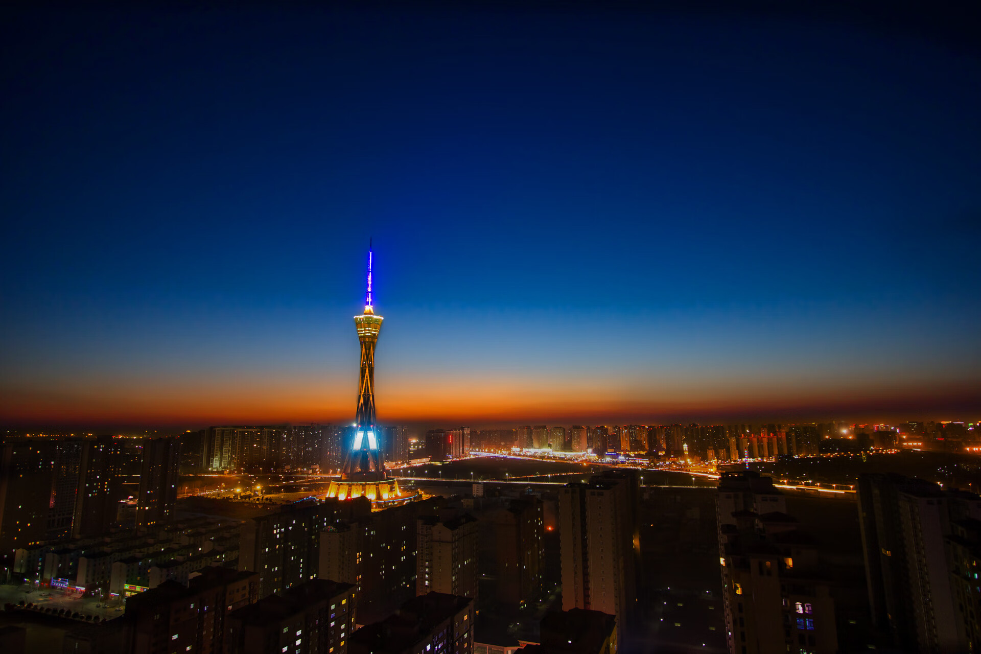 白衣会计师与胜负二象性，总决赛之夜的非典型硬仗之王